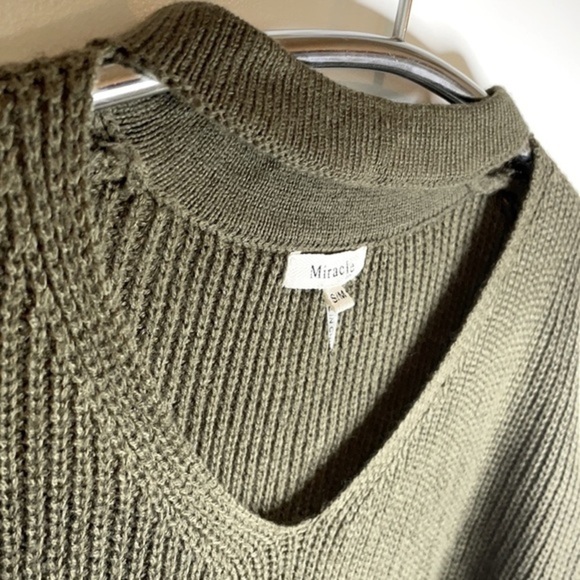 MIRACLE | Women’s Olive Green Chunky Knit MIRACLE Sweater Size Small - Picture 4 of 6